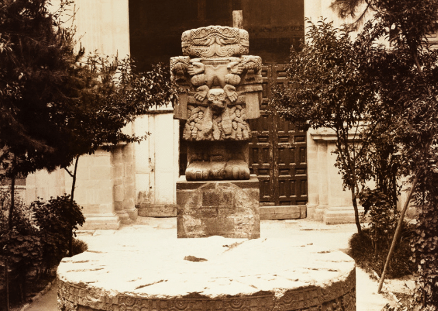 Statue de Coatlicue
