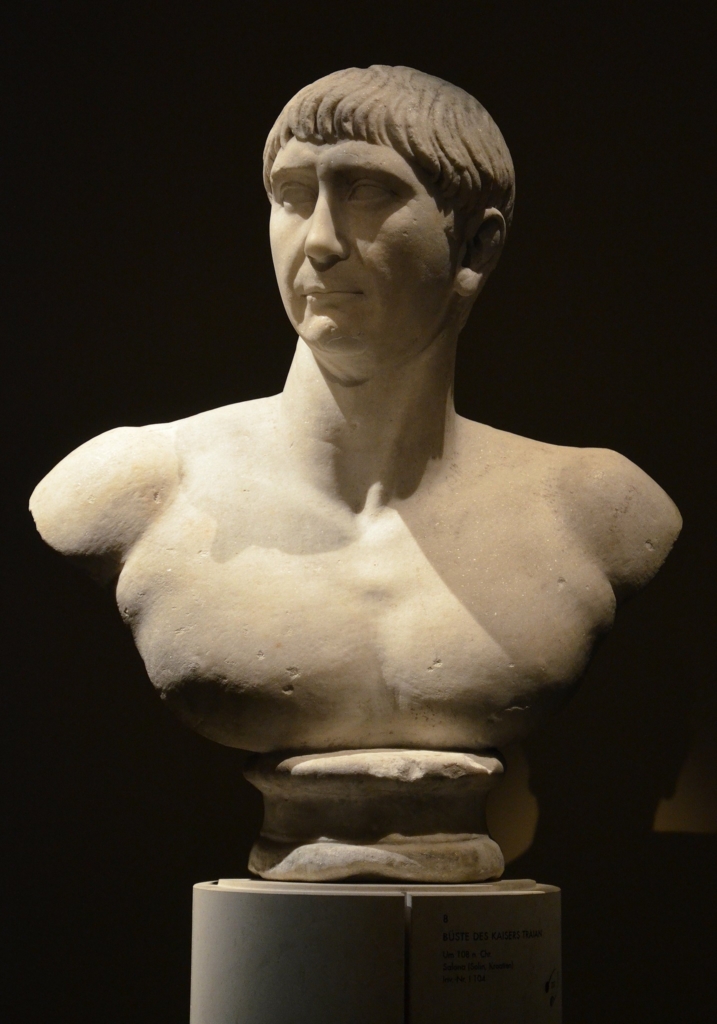 Buste de l'empereur romain Trajan